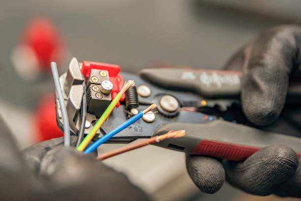 Best Affordable Emergency Electrician  in Glenolden, PA